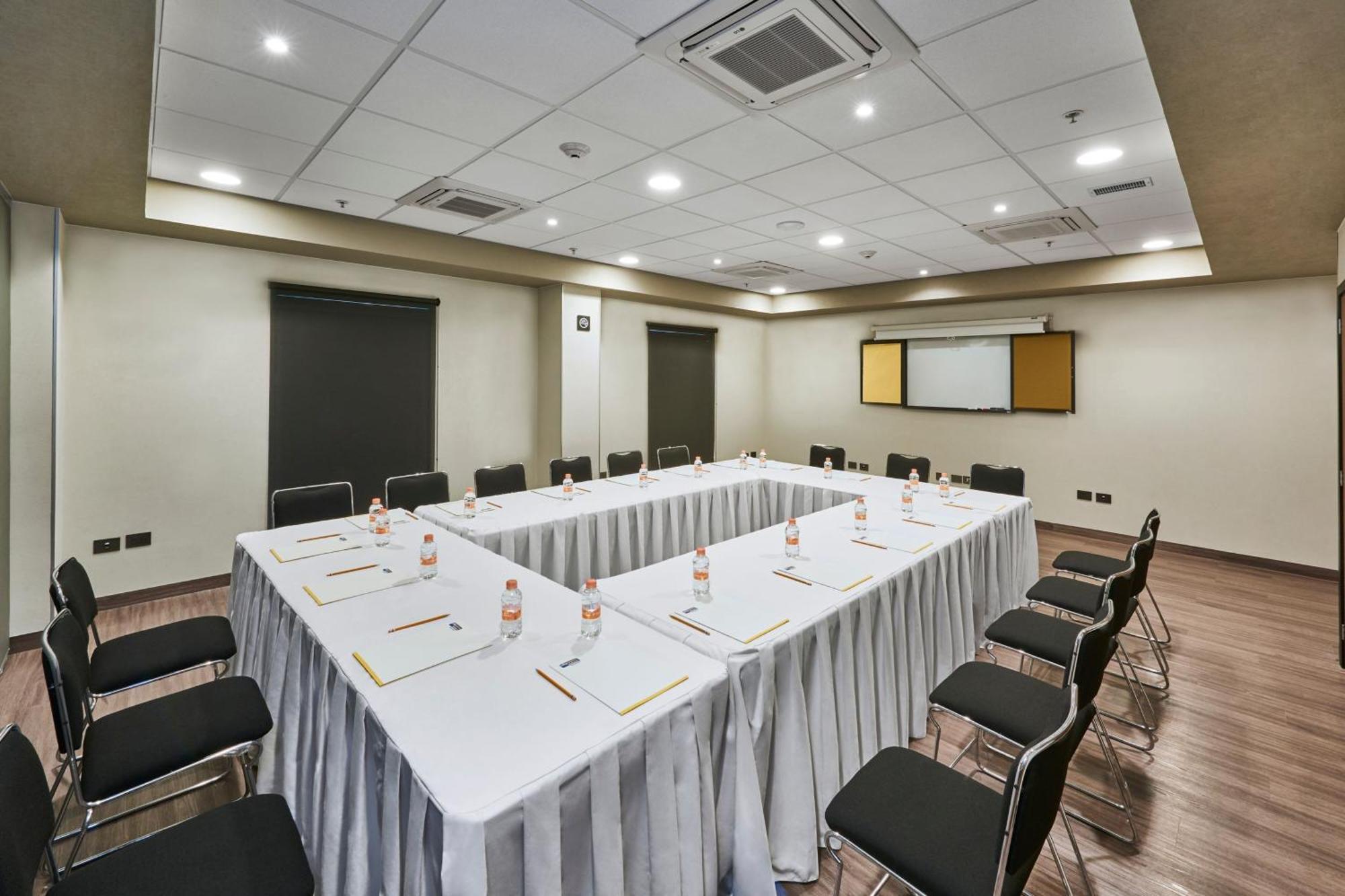 ซิตี้ เอ็กซ์เพรส ลา ปาซ Hotel ลาปาซ ภายนอก รูปภาพ